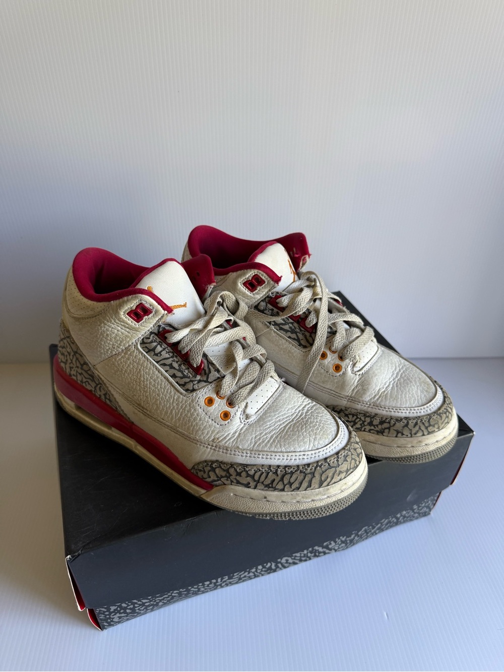 Nike Kids White and Red Retro Elephant Print Sneakers
